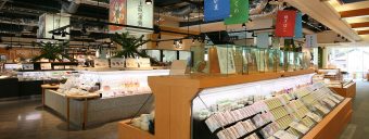 箱根小涌園「蕎麦　貴賓館」で味わう
本格蕎麦御膳と岡田美術館