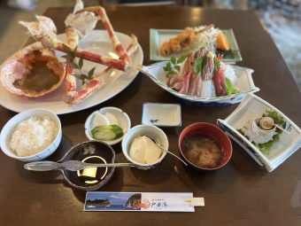 駿河湾の旬を味わう！
西伊豆で堪能する世界最大級のタカアシガニ🦀＆修善寺温泉散策🍁