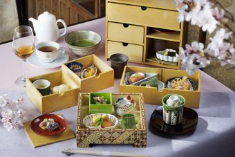 旧御用邸・菊華荘
「和のアフタヌーンティー」と
ポーラ美術館