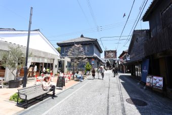 北陸の名湯・山代温泉“瑠璃光”と
金沢兼六園